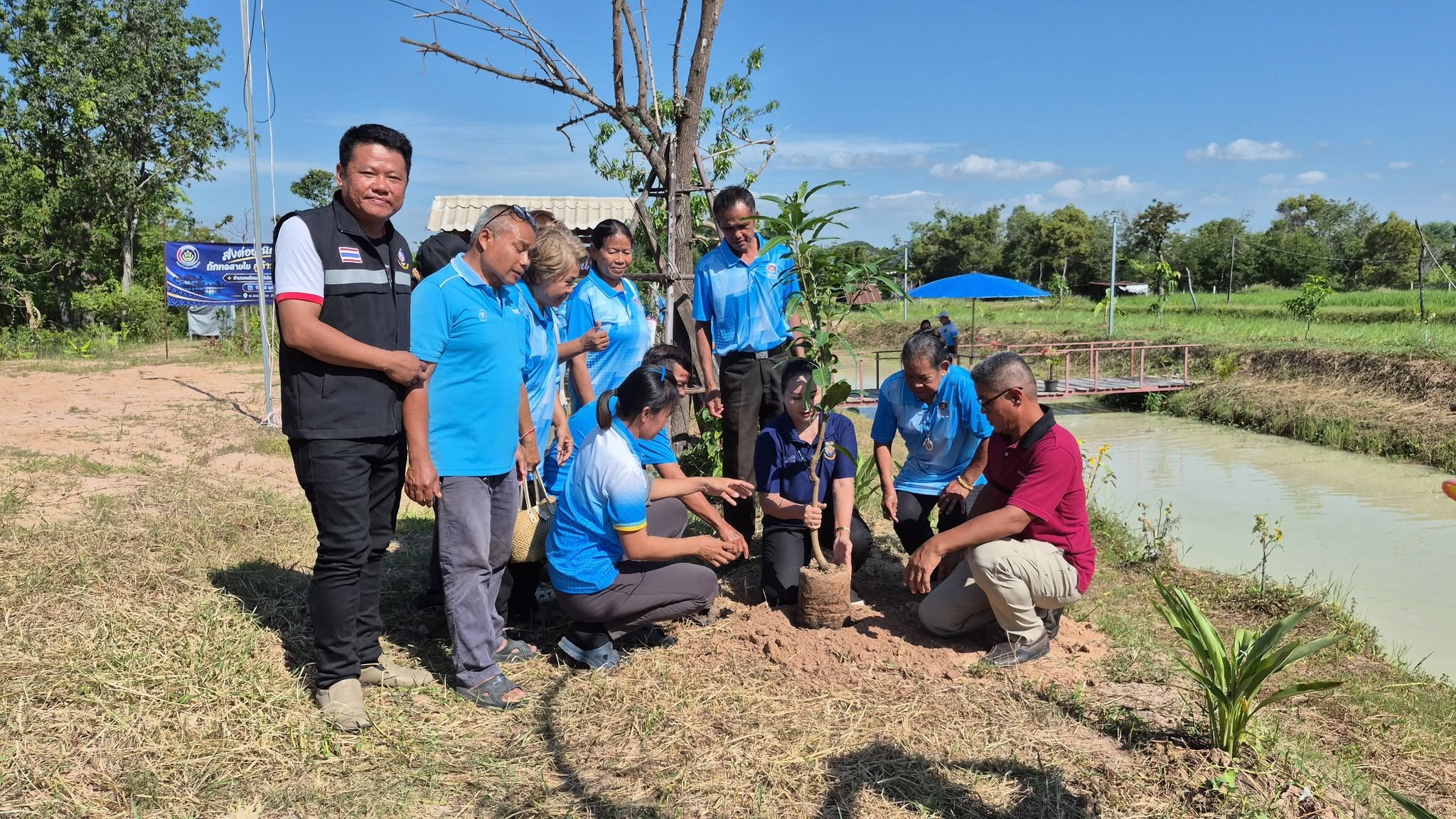 สำนักงานพัฒนาชุมชนอำเภอพยัคฆภูมิพิสัย ร่วมกับชมรมผู้นำอาสาพัฒนาชุมชน(ผู้นำ อช.) จัดกิจกรรมวันคล้ายวันก่อตั้งกรมการพัฒนาชุมชน ครบรอบ 64 ปี (1 ตุลาคม 2569)ภายใต้แนวคิด "สืบสานอุดมการณ์งานพัฒนาชุมชน"